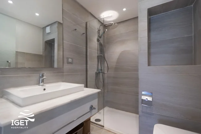 Image of Luxury Serviced Apartment with Direct Sea & Pool Views